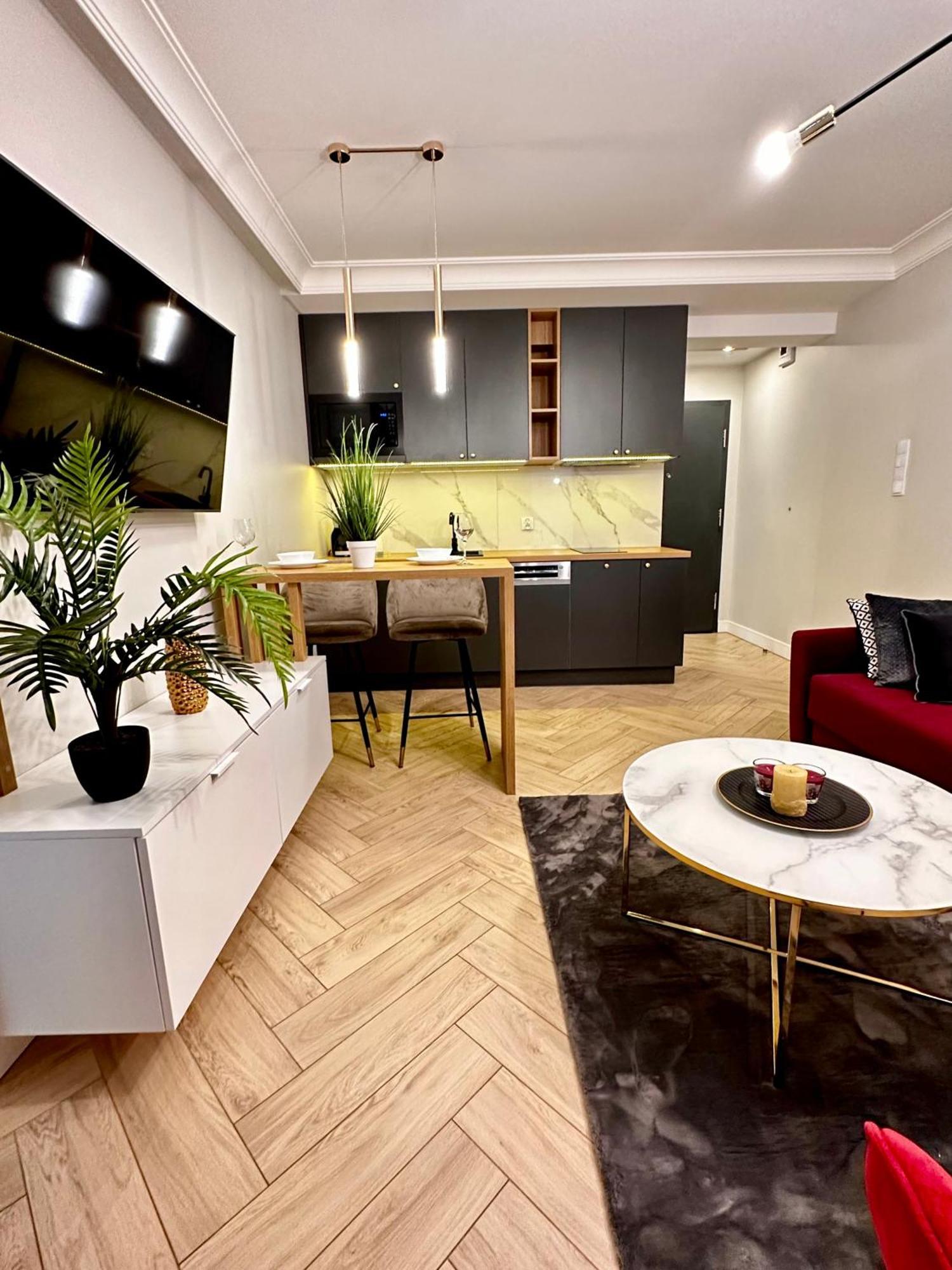 Apartamenty Kielce- Apartament Rubin Przy Zalew Kielecki, Faktura, Parking, Centrum エクステリア 写真
