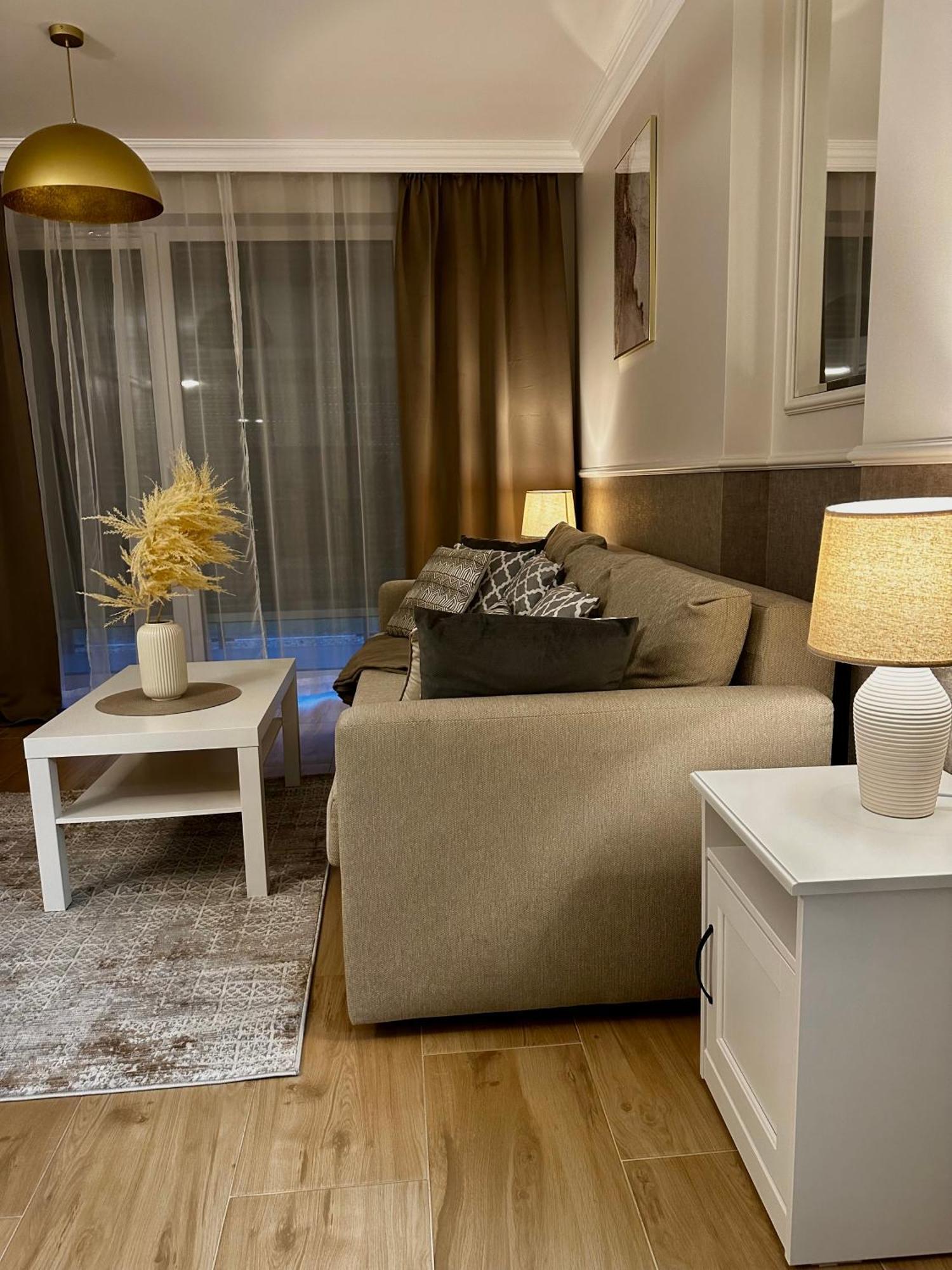 Apartamenty Kielce- Apartament Rubin Przy Zalew Kielecki, Faktura, Parking, Centrum エクステリア 写真