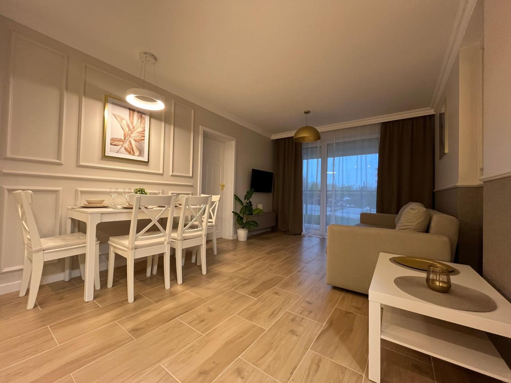 Apartamenty Kielce- Apartament Rubin Przy Zalew Kielecki, Faktura, Parking, Centrum エクステリア 写真